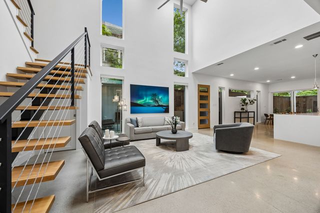 5011 Mission Avenue A, Dallas, TX 75206
