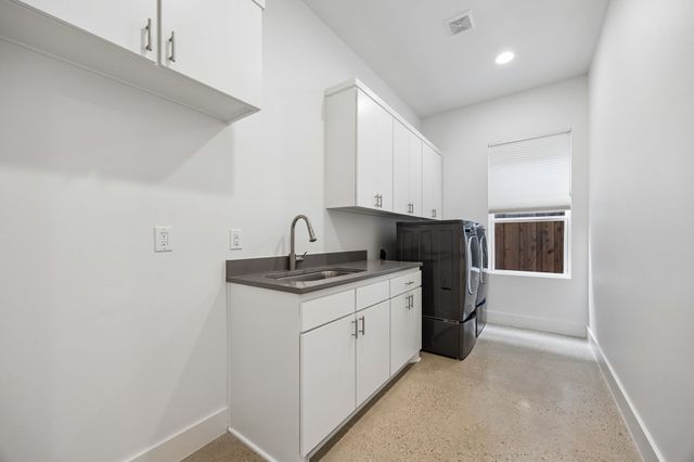 5011 Mission Avenue A, Dallas, TX 75206