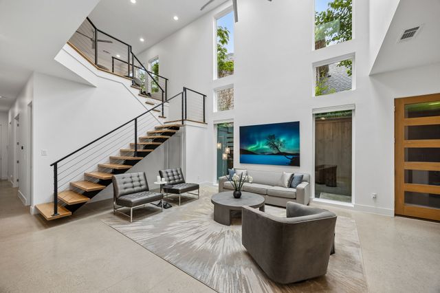 5011 Mission Avenue A, Dallas, TX 75206