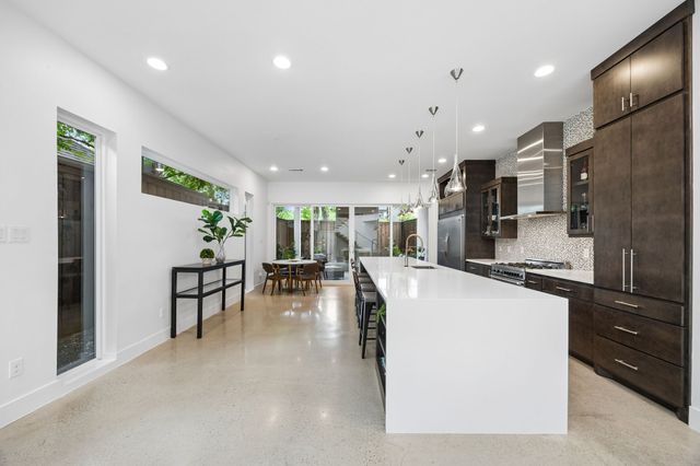 5011 Mission Avenue A, Dallas, TX 75206