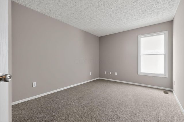 1175 Onaway Court, Columbus, OH 43228