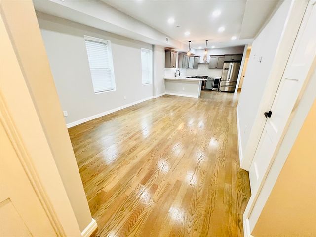 47-49 Walnut St 2, Boston, MA 02122