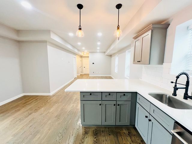 47-49 Walnut St 2, Boston, MA 02122