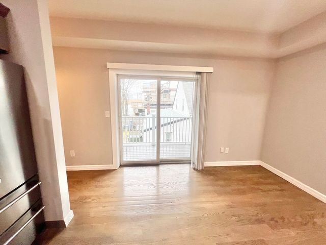 47-49 Walnut St 2, Boston, MA 02122