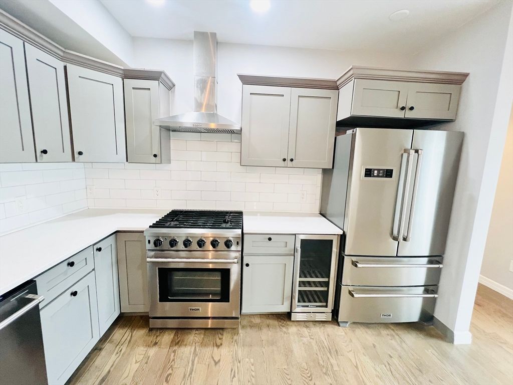 47-49 Walnut St 2, Boston, MA 02122