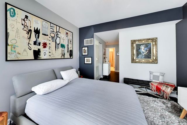 160 E Illinois Street 2207, Chicago, IL 60611