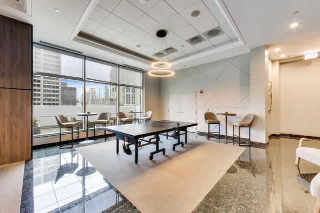 160 E Illinois Street 2207, Chicago, IL 60611