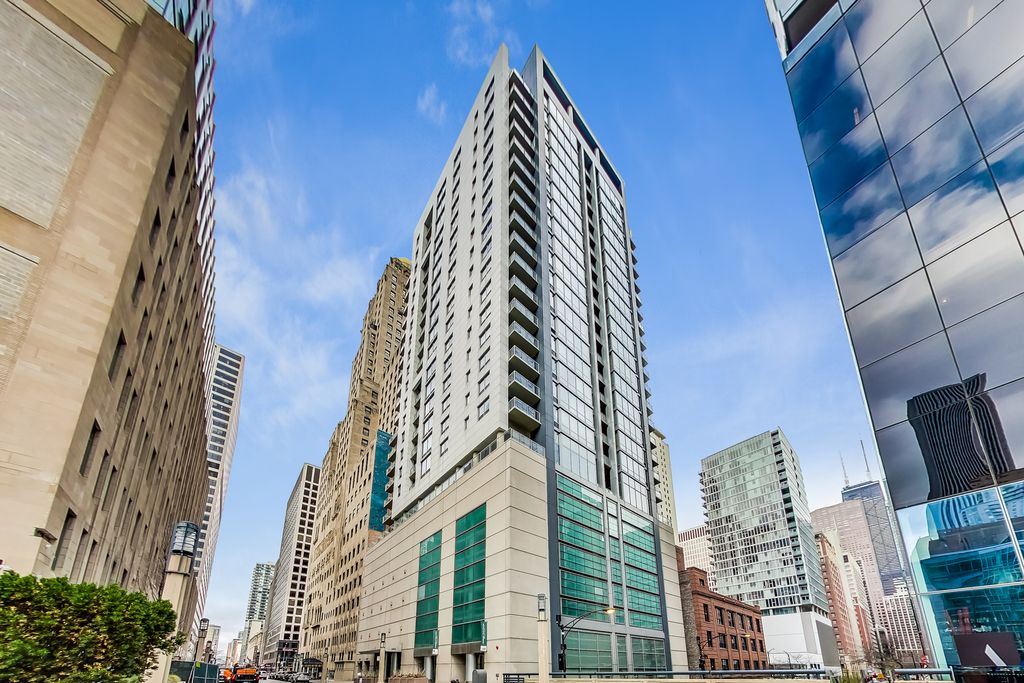 160 E Illinois Street 2207, Chicago, IL 60611
