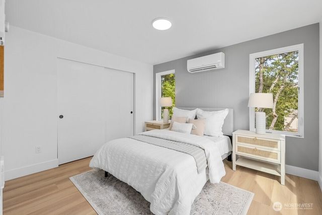 1212 B NE 100th Street, Seattle, WA 98125