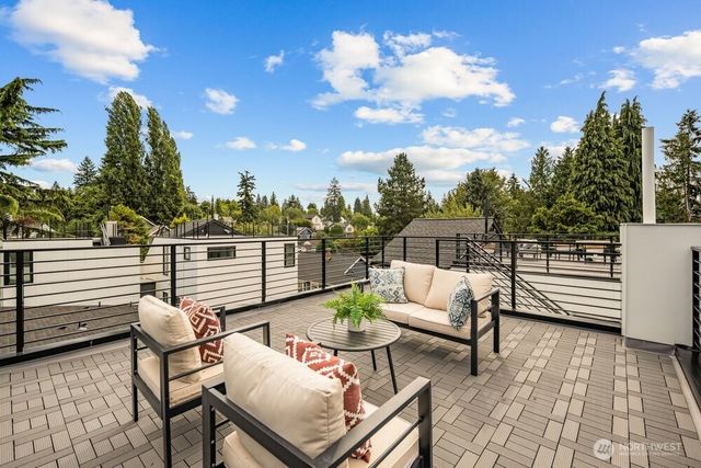 1212 B NE 100th Street, Seattle, WA 98125