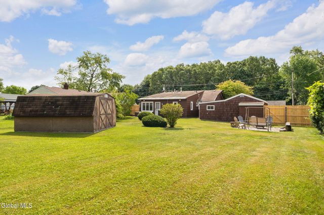 53 Miracle Lane, Colonie, NY 12211