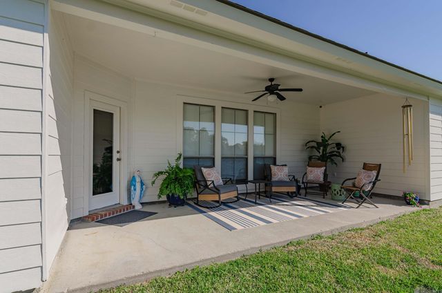 18215 Kenner Dr, Prairieville, LA 70769