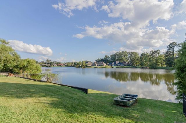 18215 Kenner Dr, Prairieville, LA 70769