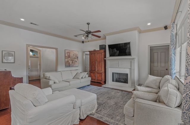 18215 Kenner Dr, Prairieville, LA 70769