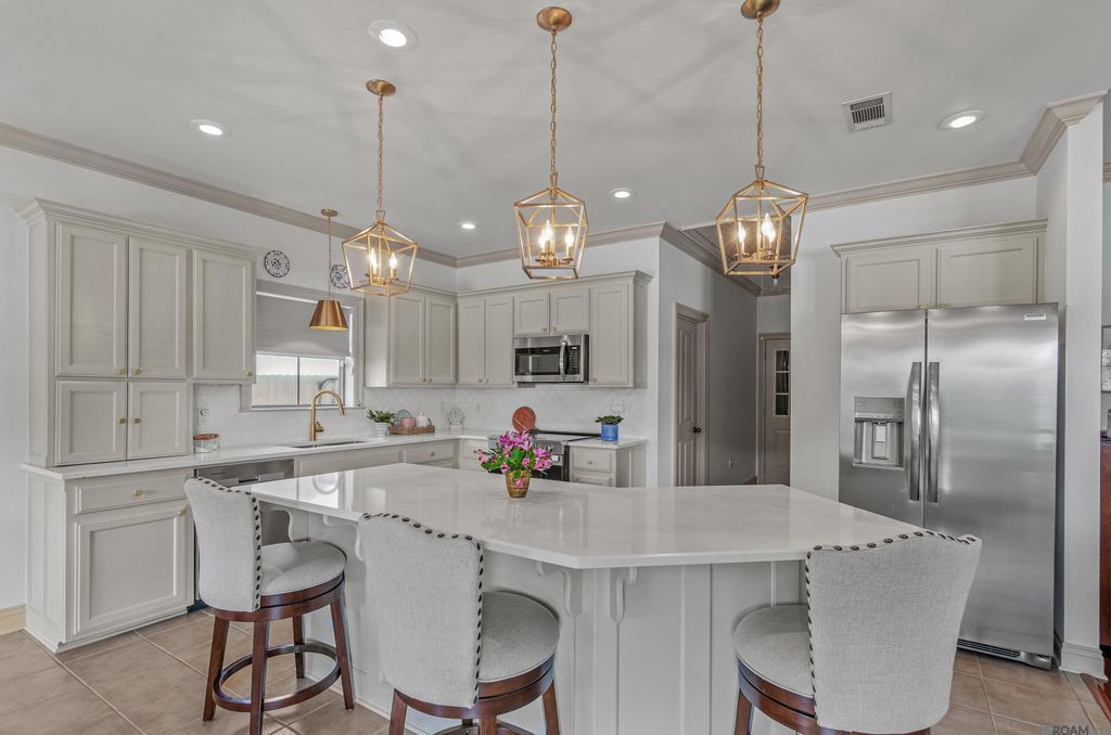 18215 Kenner Dr, Prairieville, LA 70769