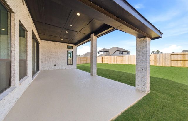 9749 Roaring River Falls Lane, Porter, TX 77365