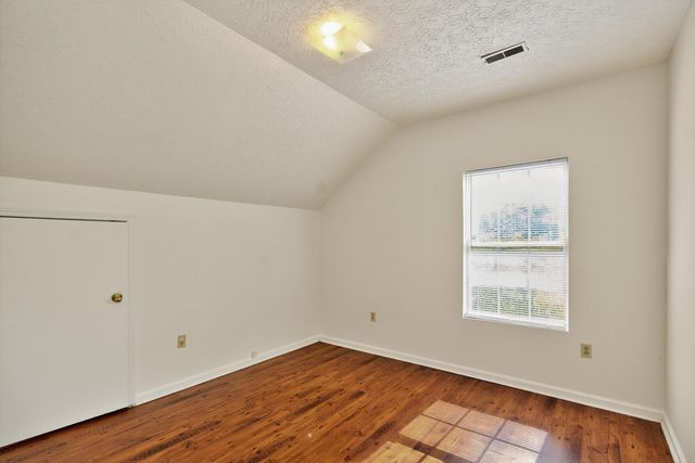 220 Tanbark Drive, Georgetown, KY 40324