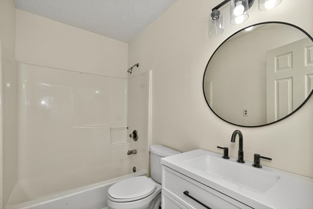 220 Tanbark Drive, Georgetown, KY 40324