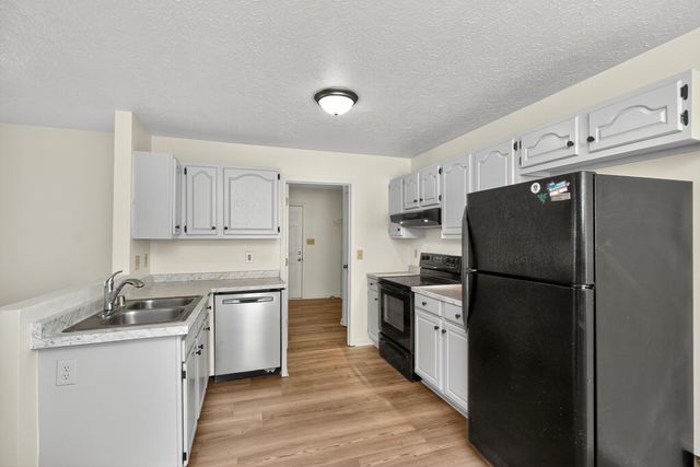 220 Tanbark Drive, Georgetown, KY 40324