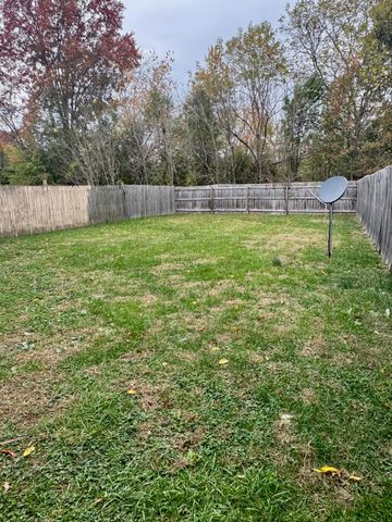 220 Tanbark Drive, Georgetown, KY 40324