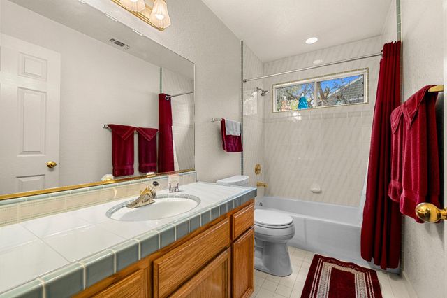 2628 Royal Park Dr, Cameron Park, CA 95682