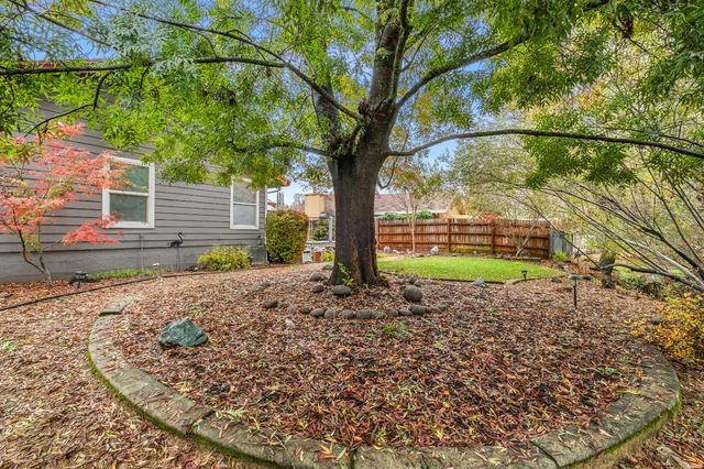 2628 Royal Park Dr, Cameron Park, CA 95682