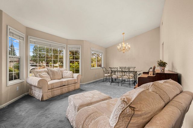 2628 Royal Park Dr, Cameron Park, CA 95682