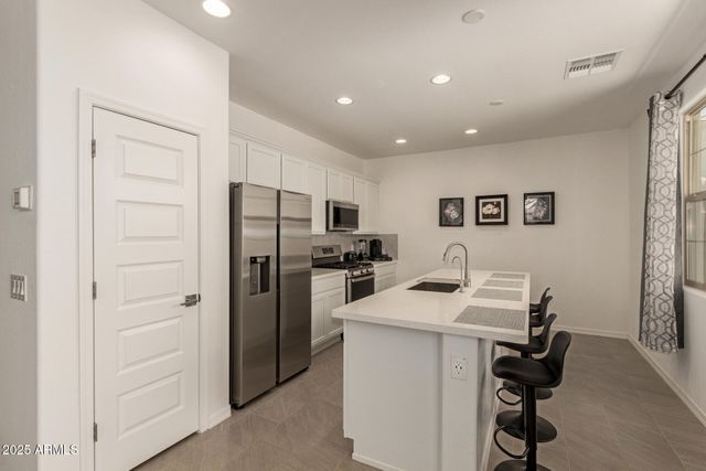 14236 W Buckskin Trail, Surprise, AZ 85387