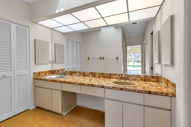 1732 PINE HARRIER CIRCLE, Sarasota, FL 34231