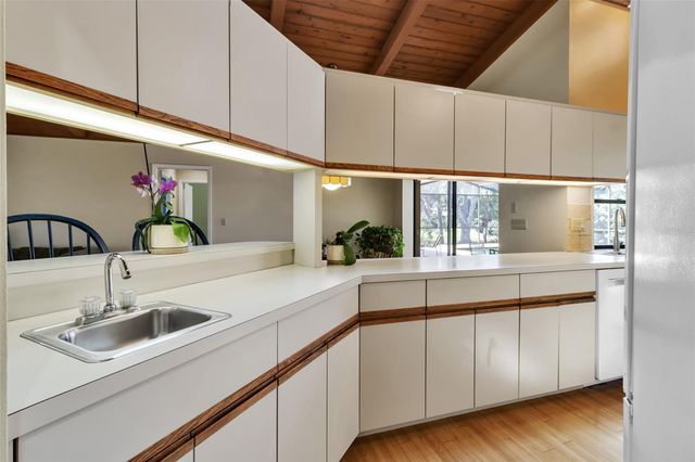 1732 PINE HARRIER CIRCLE, Sarasota, FL 34231