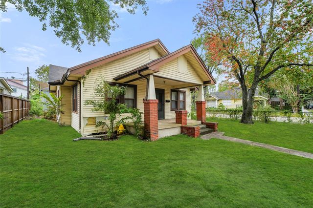 1040 W Cottage Street, Houston, TX 77009