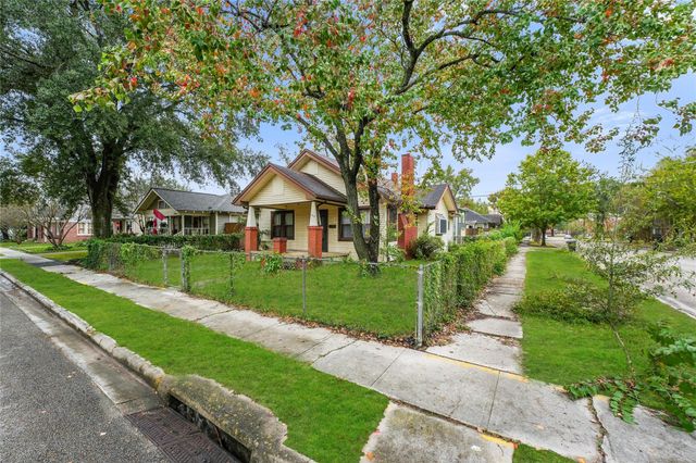 1040 W Cottage Street, Houston, TX 77009