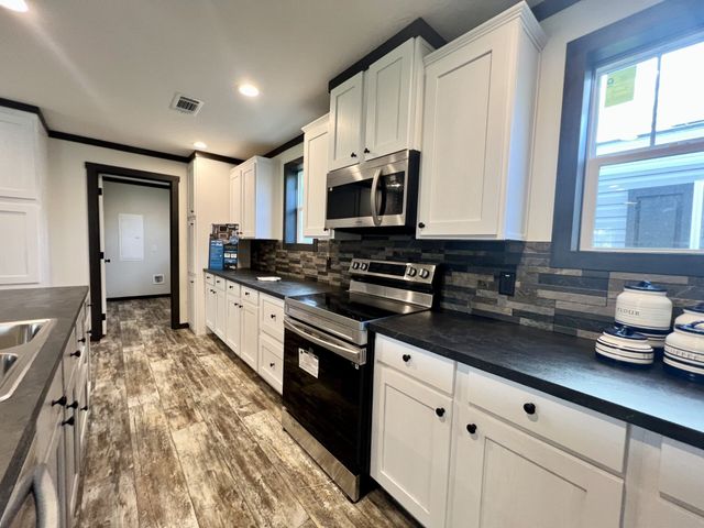 939 Hwy 64 West, Lawrenceburg, TN 38464