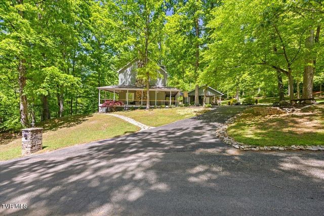 1 Deercreek Private Drive, Kingsport, TN 37660