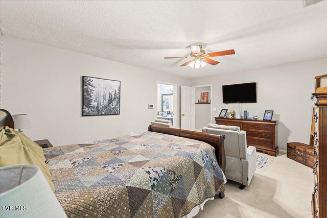 1 Deercreek Private Drive, Kingsport, TN 37660