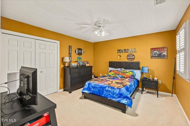 1 Deercreek Private Drive, Kingsport, TN 37660