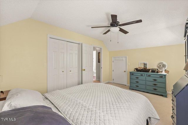 1 Deercreek Private Drive, Kingsport, TN 37660
