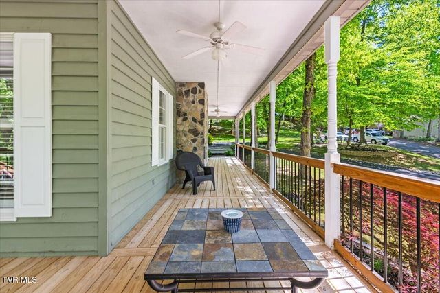 1 Deercreek Private Drive, Kingsport, TN 37660