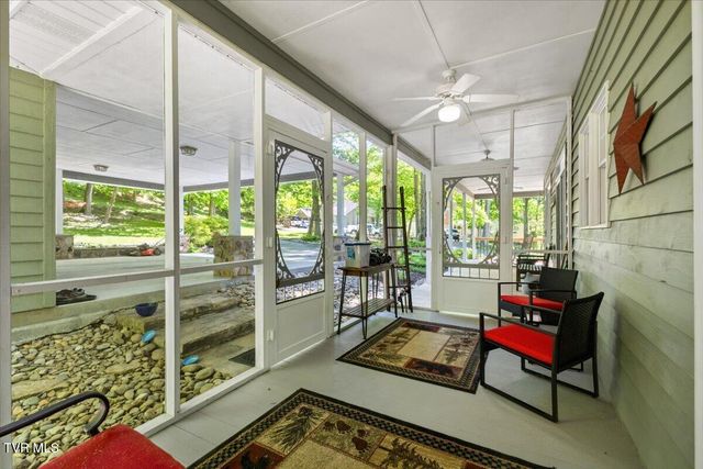 1 Deercreek Private Drive, Kingsport, TN 37660