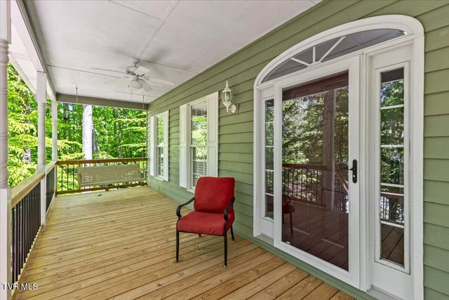 1 Deercreek Private Drive, Kingsport, TN 37660