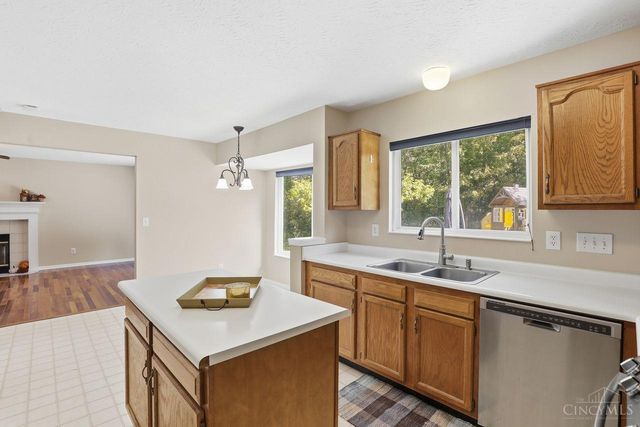 4 Woods Edge Lane, Batavia Twp, OH 45102