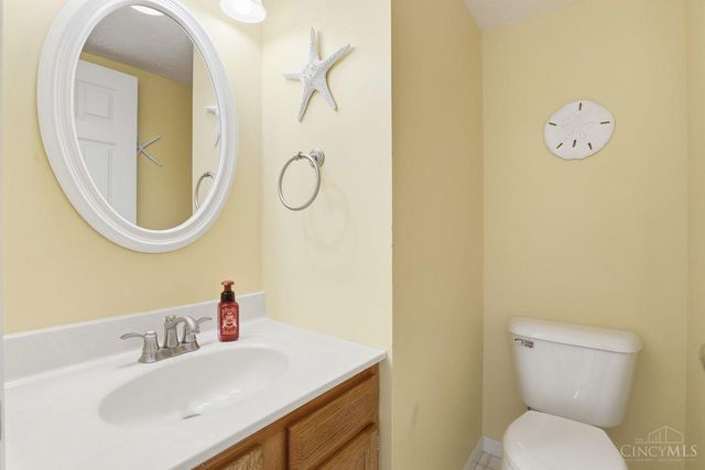 4 Woods Edge Lane, Batavia Twp, OH 45102