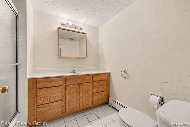 2553 Yorkshire Lane Lane, Bloomfield Hills, MI 48302