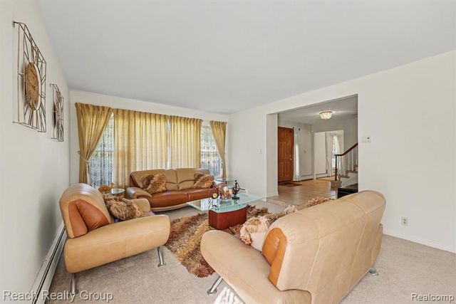 2553 Yorkshire Lane Lane, Bloomfield Hills, MI 48302