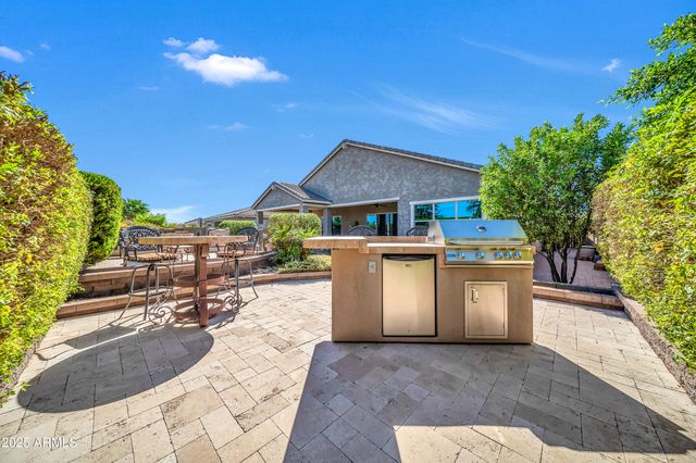 9364 W CASHMAN Drive, Peoria, AZ 85383