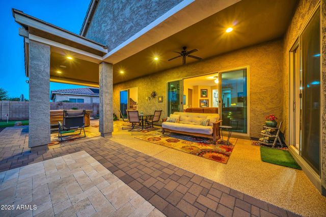 9364 W CASHMAN Drive, Peoria, AZ 85383