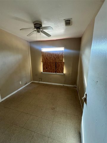 11315 Raincove Drive, Houston, TX 77016