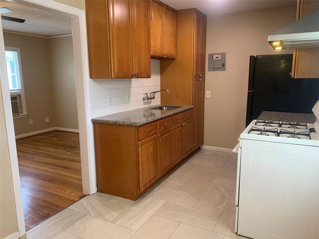 307 Avondale Street 2.5, Houston, TX 77006