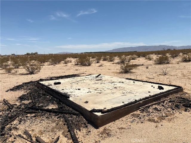 101 Bluegrass, 29 Palms, CA 92277