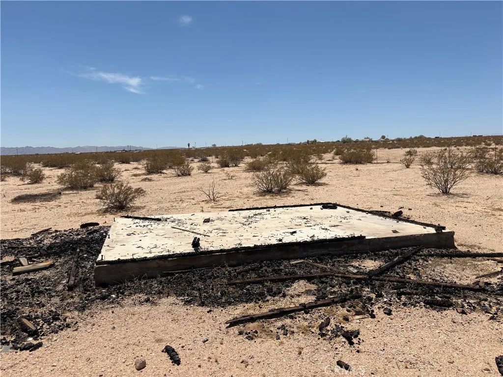 101 Bluegrass, 29 Palms, CA 92277